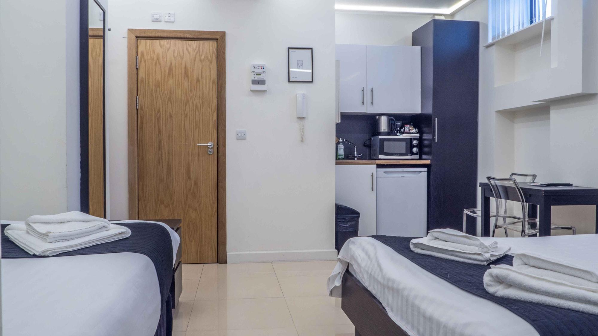London Stay Apartments Экстерьер фото
