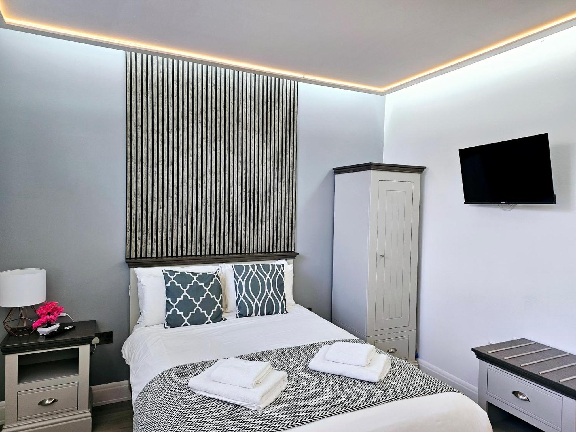 London Stay Apartments Экстерьер фото