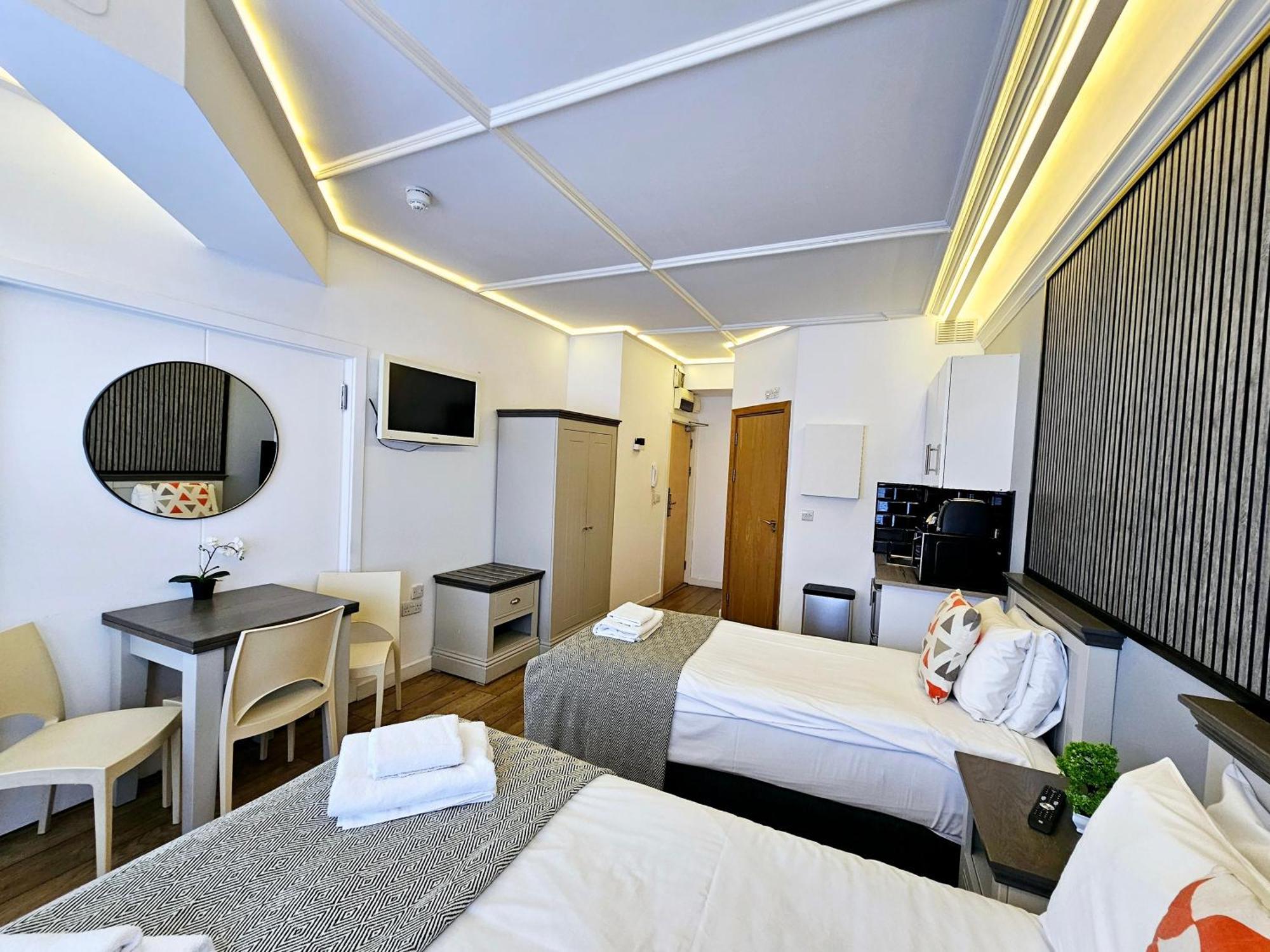 London Stay Apartments Экстерьер фото