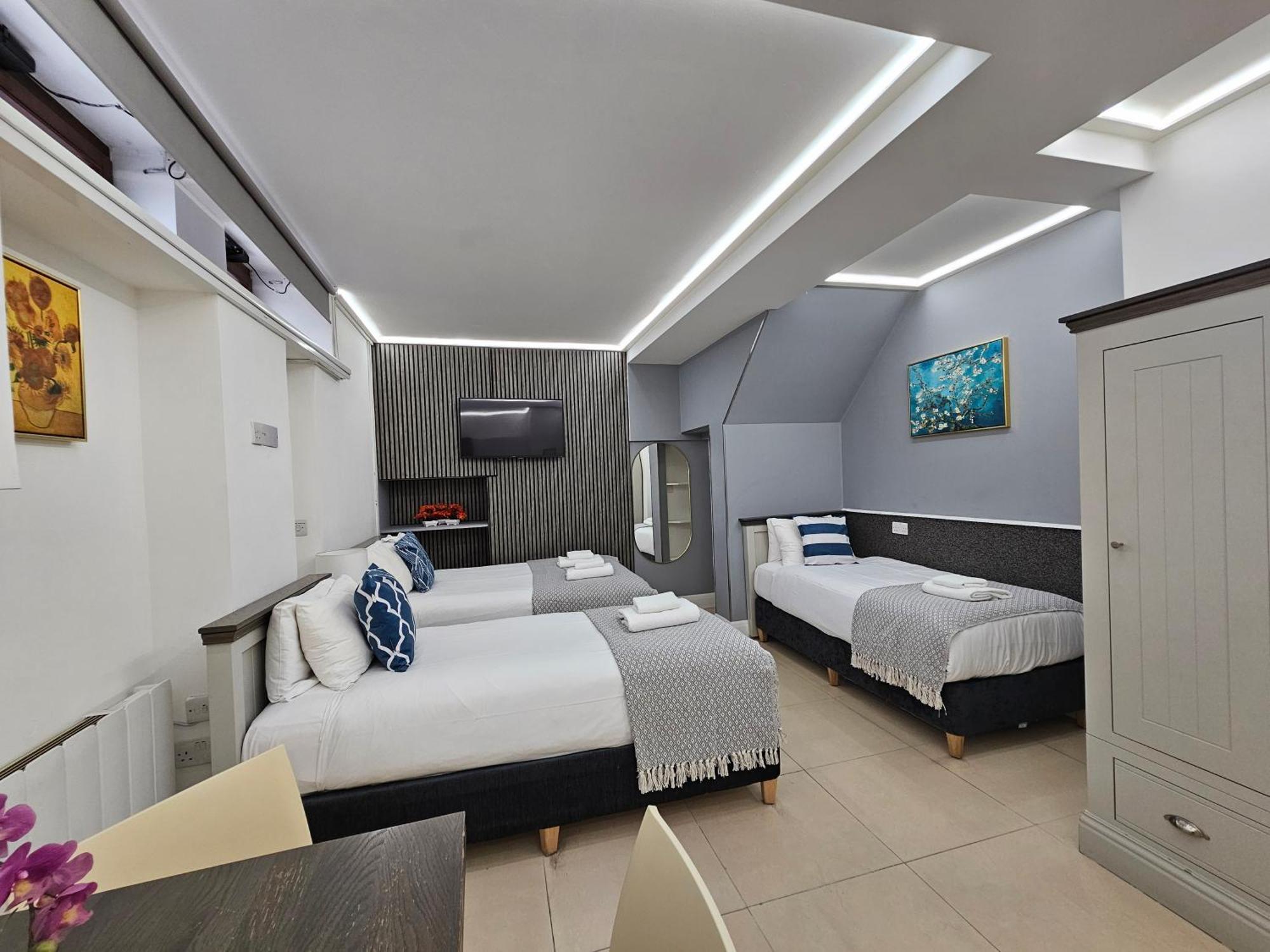 London Stay Apartments Экстерьер фото